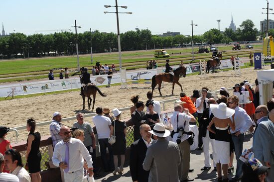 Horse racing. Radio Monte Carlo Grand Prix