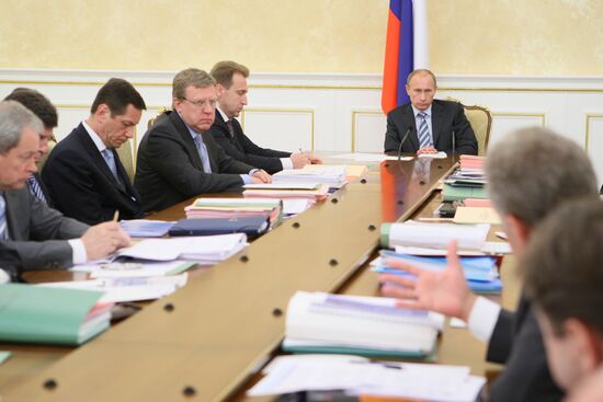 Government presidium session on June 1, 2009