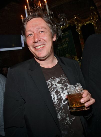 Leonid Parfyonov presents new book of Yestereve: Our Time series