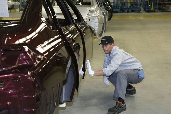 Nissan automotive plant opening in St. Petersburg