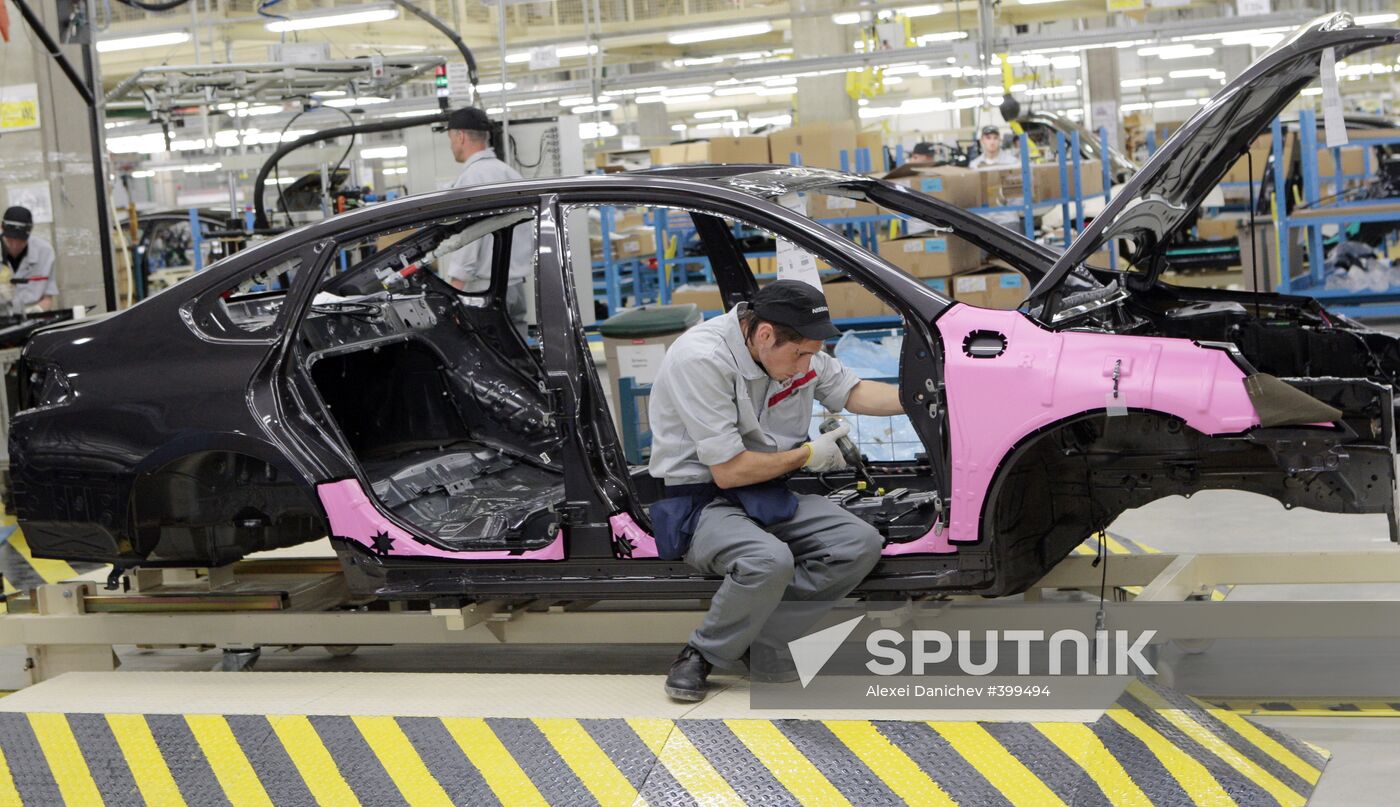 Nissan assembly plant opened in St. Petersburg