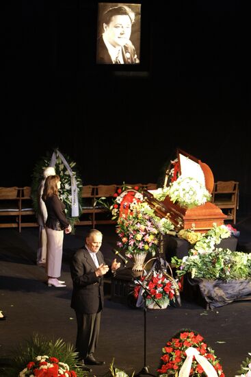 People pay their last respects to actor Vyacheslav Nevinny
