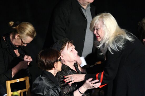 People pay their last respects to actor Vyacheslav Nevinny