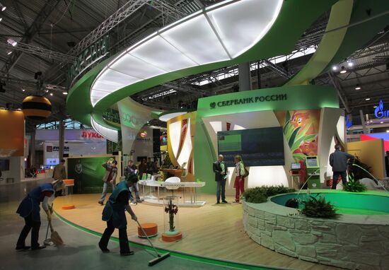 Preparing for economic forum in St. Petersburg