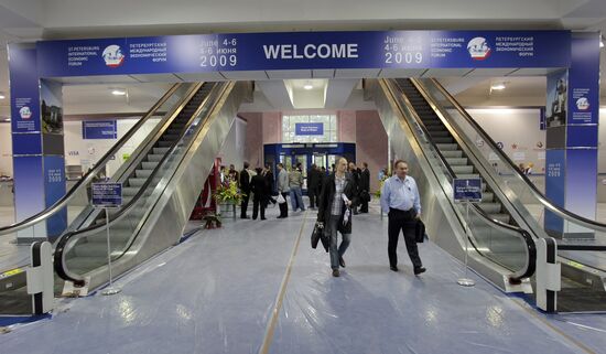 Preparations for economic forum in St. Petersburg
