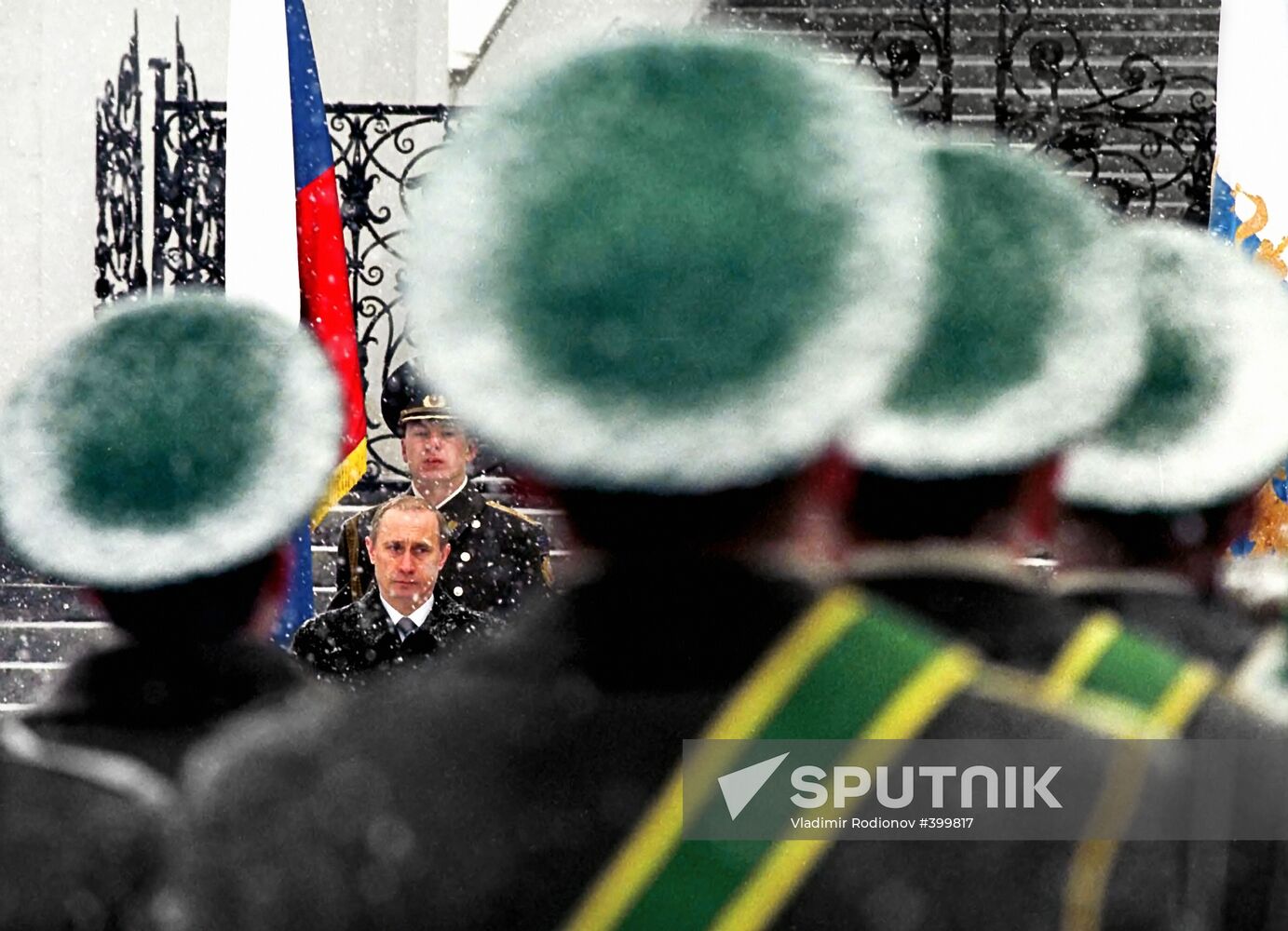 Vladimir Putin officiates in color presentation ceremony