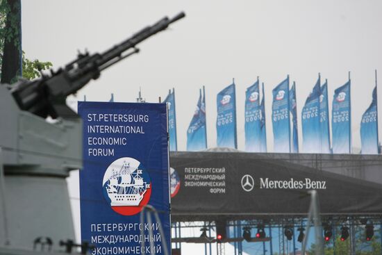 Preparing for Petersburg economic forum