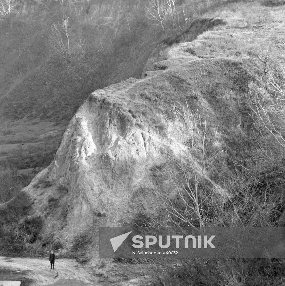 BABIY YAR (RAVINE IN KIEV)