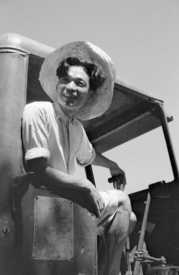 NORTH KOREA TRACTOR OPERATOR