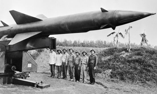 SOLDIERS MISSILE UNIT VIETNAM 