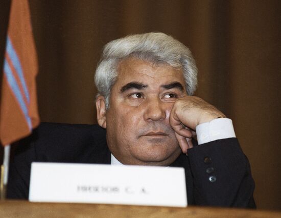 NIYAZOV PRESIDENT TURKMENISTAN CIS ESTABLISHMENT