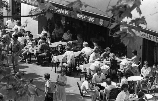 STREET CAFE LUXEMBOURG