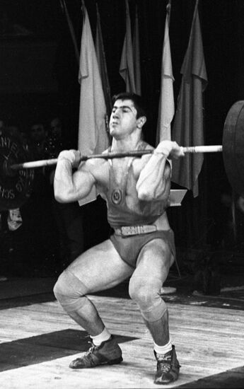 RIGERT WEIGHT-LIFTING