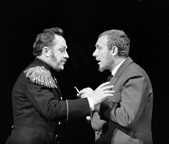 STRZHELCHIK SMOKTUNOVSKY THE IDIOT