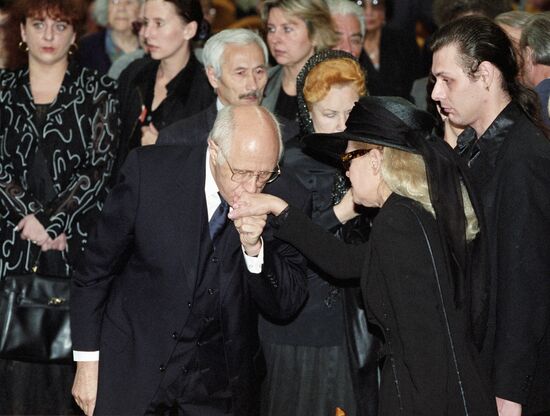 ROSTROPOVICH SHNITKE FUNERALS
