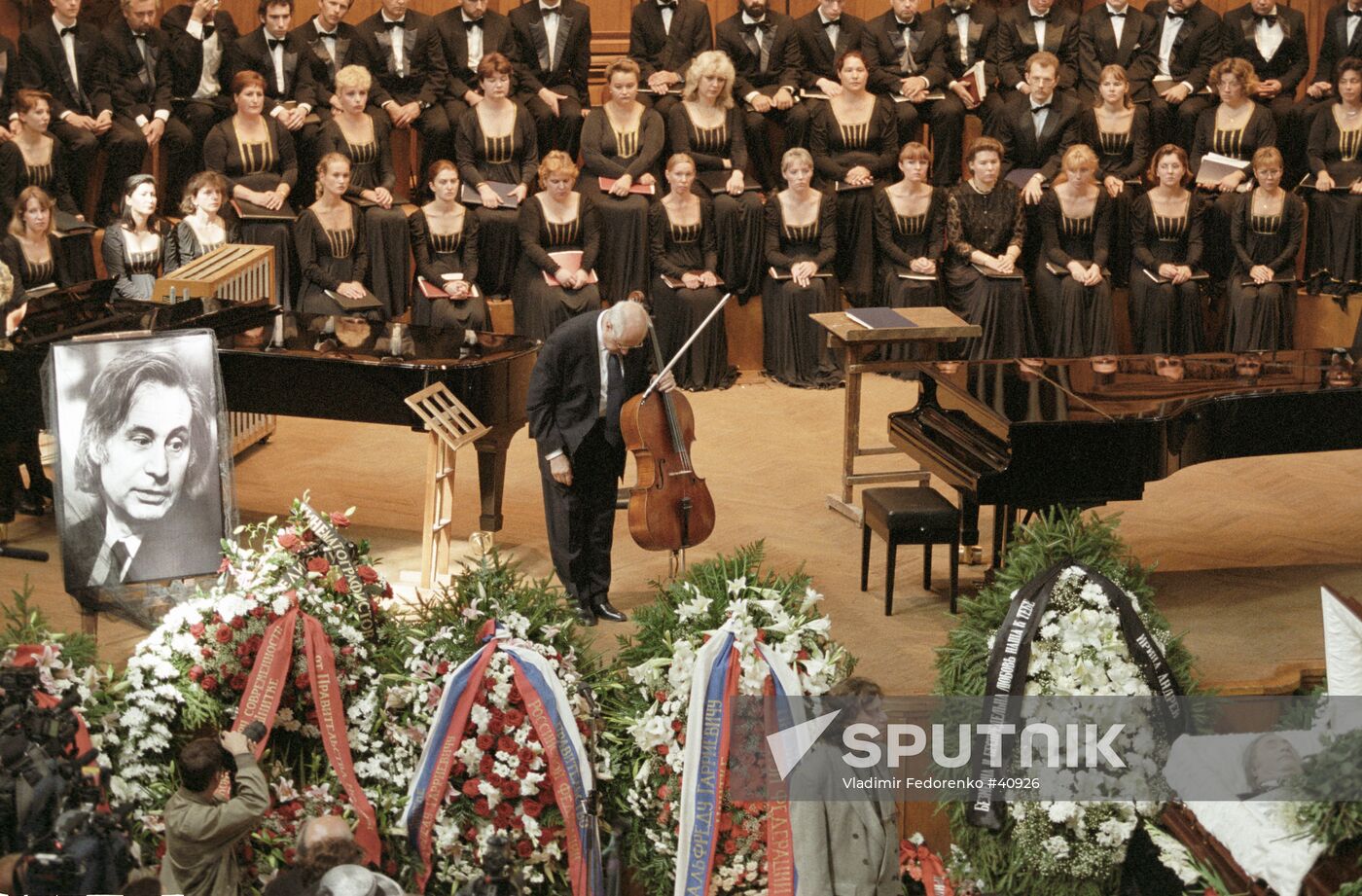 ROSTROPOVICH SHNITKE FUNERAL 
