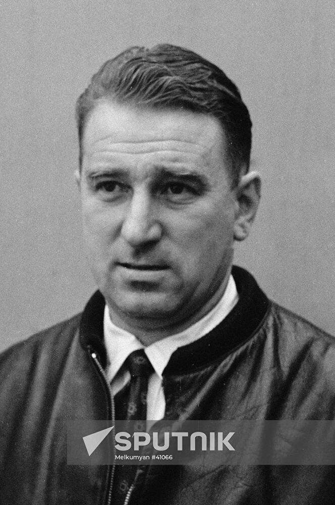 COACH TARASOV 