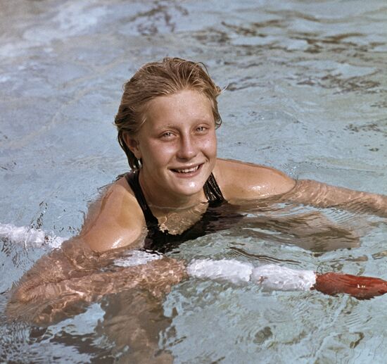 PROZUMENSHCHIKOVA SWIMMING-POOL