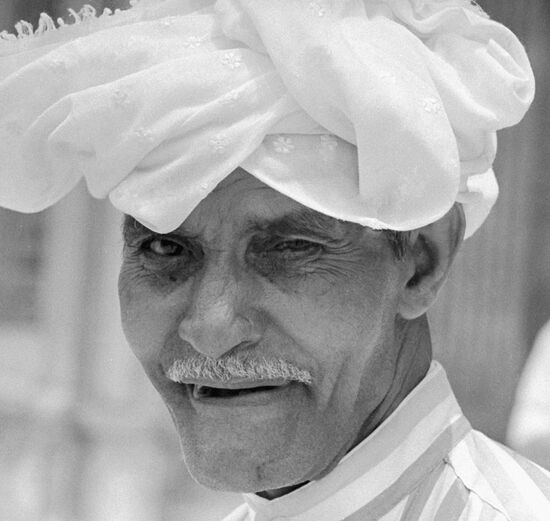BEIRUT RESIDENT TURBAN