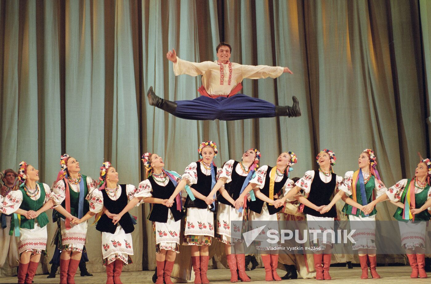 MOISEYEV FOLK DANCE ENSEMBLE