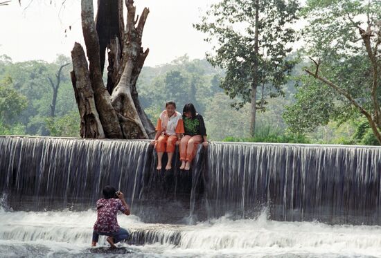 LAOS FALLS