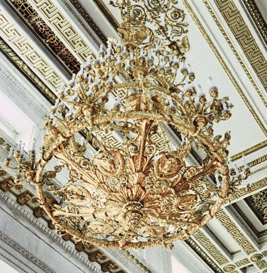 HERMITAGE ST.GEORGE HALL CHANDELIER