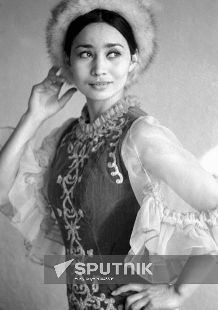 AMATEUR PERFORMANCE PARTICIPANT