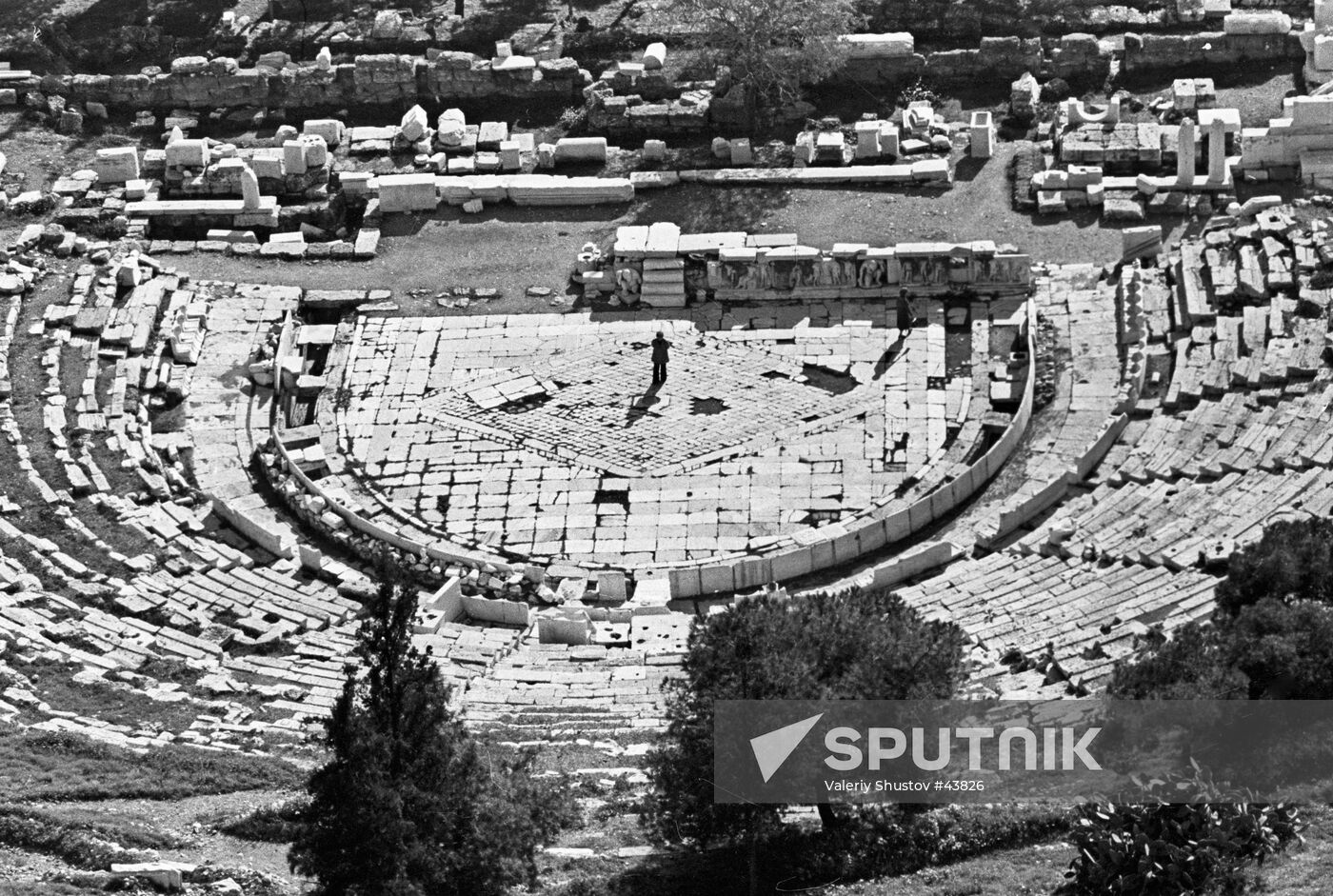 DELPHI AMPHITHEATER RUINS