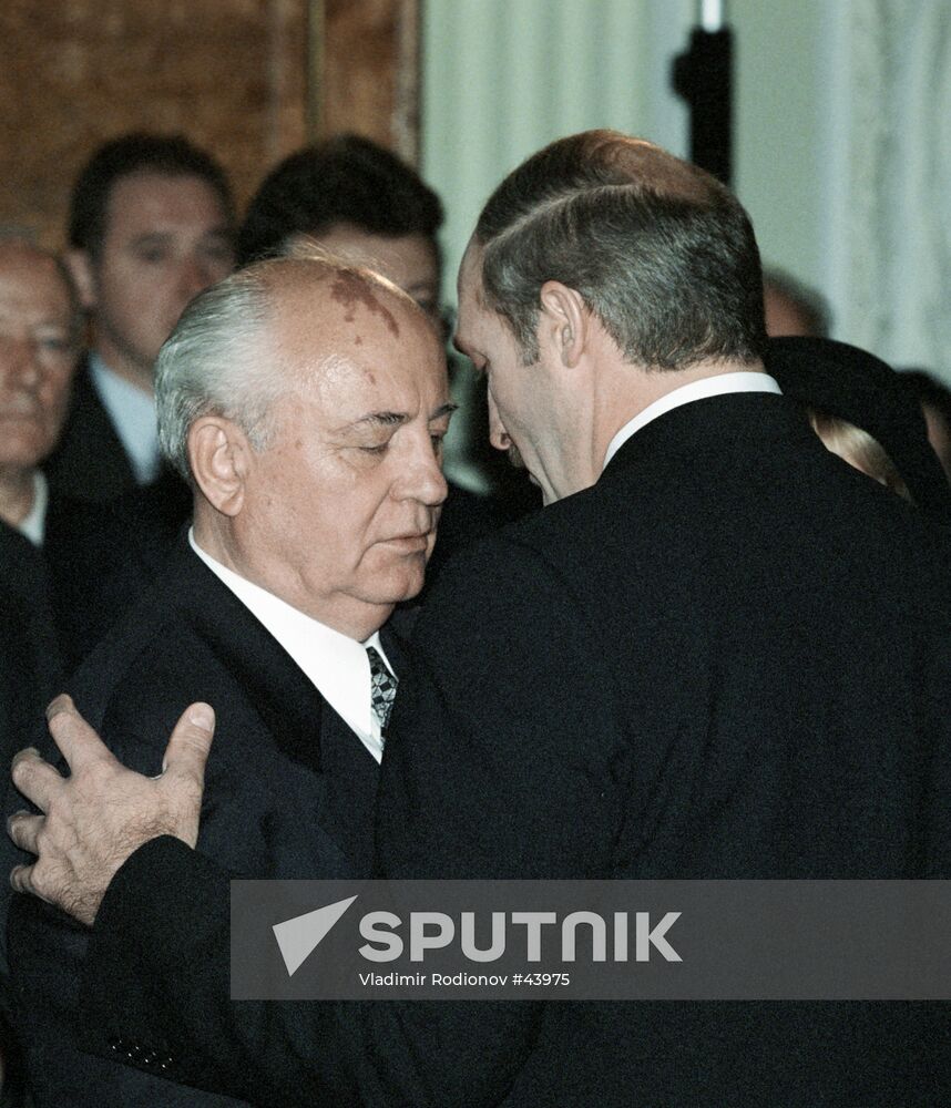 GORBACHEV LUKASHENKO FUNERAL