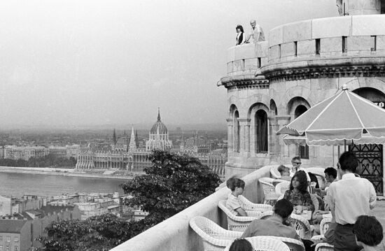 Street cafe in Fisherman's Bastion