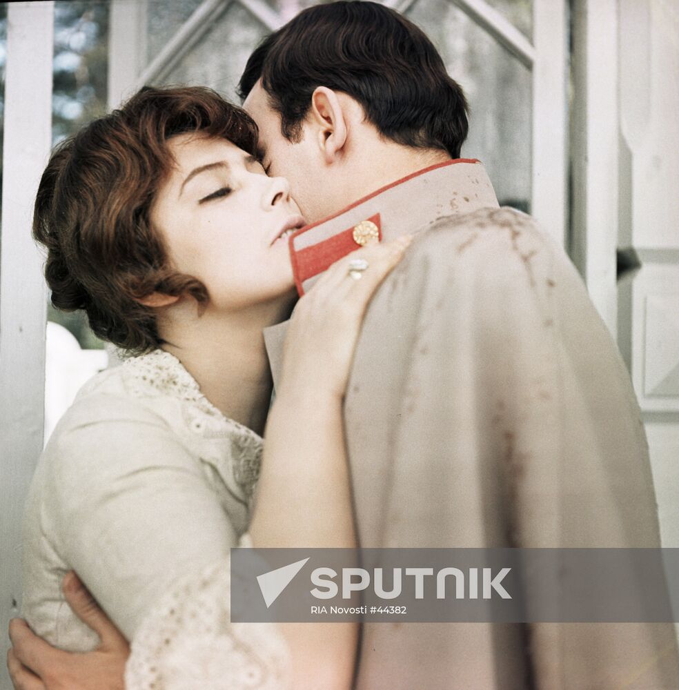 ANNA KARENINA SAMOILOVA LANOVOI
