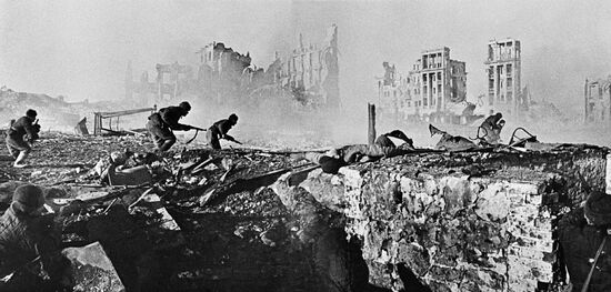 Stalingrad Battle Soldiers Attack Great Patriotic War