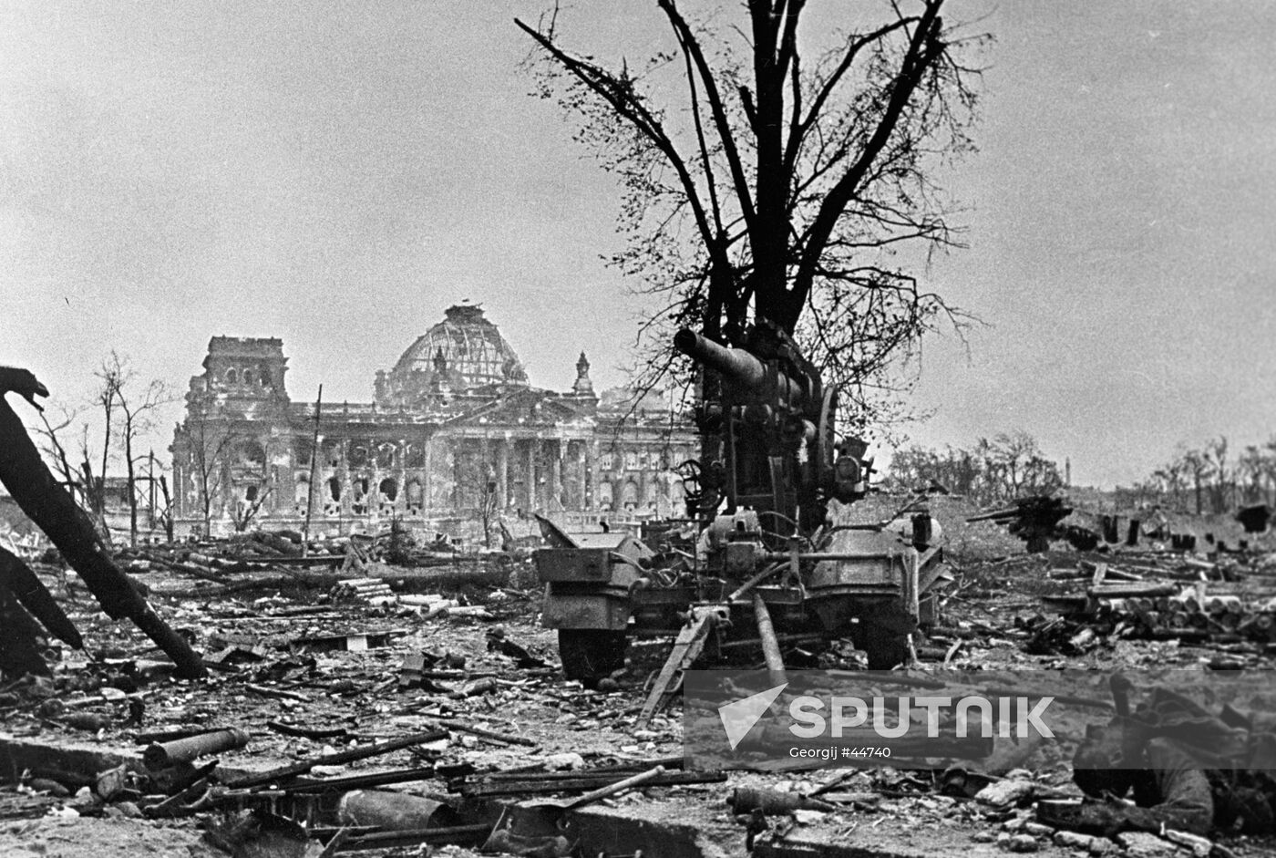 Reichstag Ruins Body Soldier Great Patriotic War