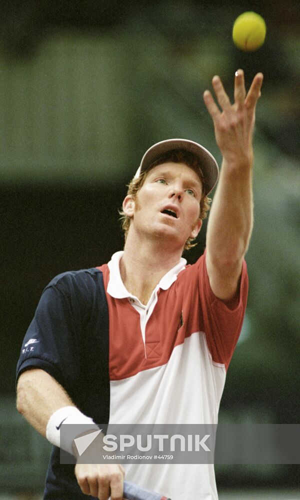 Tennis Player Courier