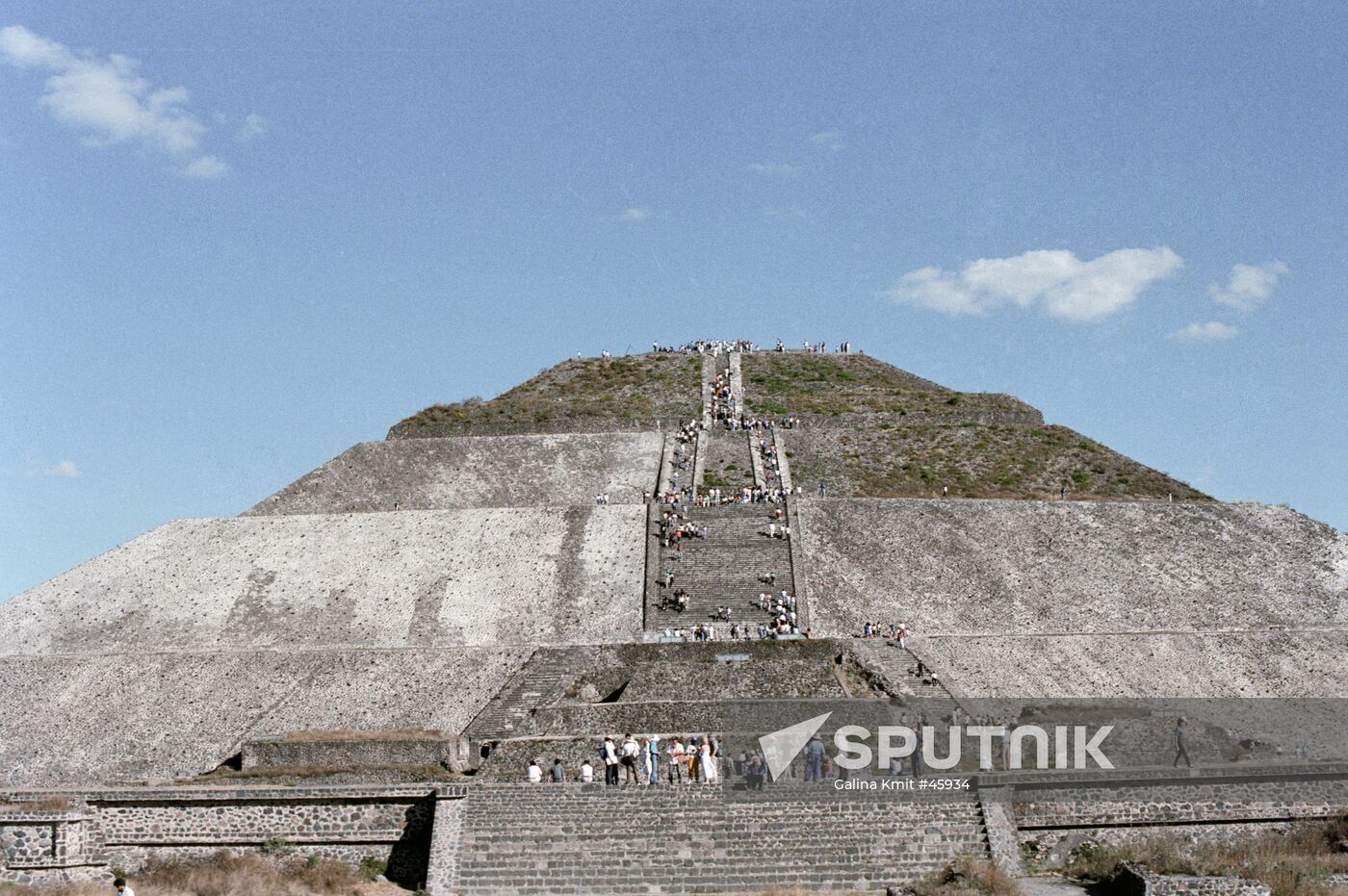 PYRAMID SUN 