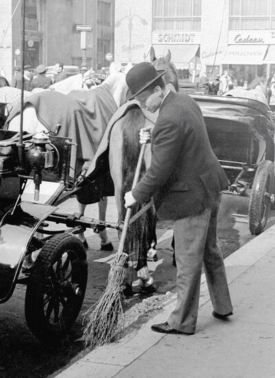 Street sweeper