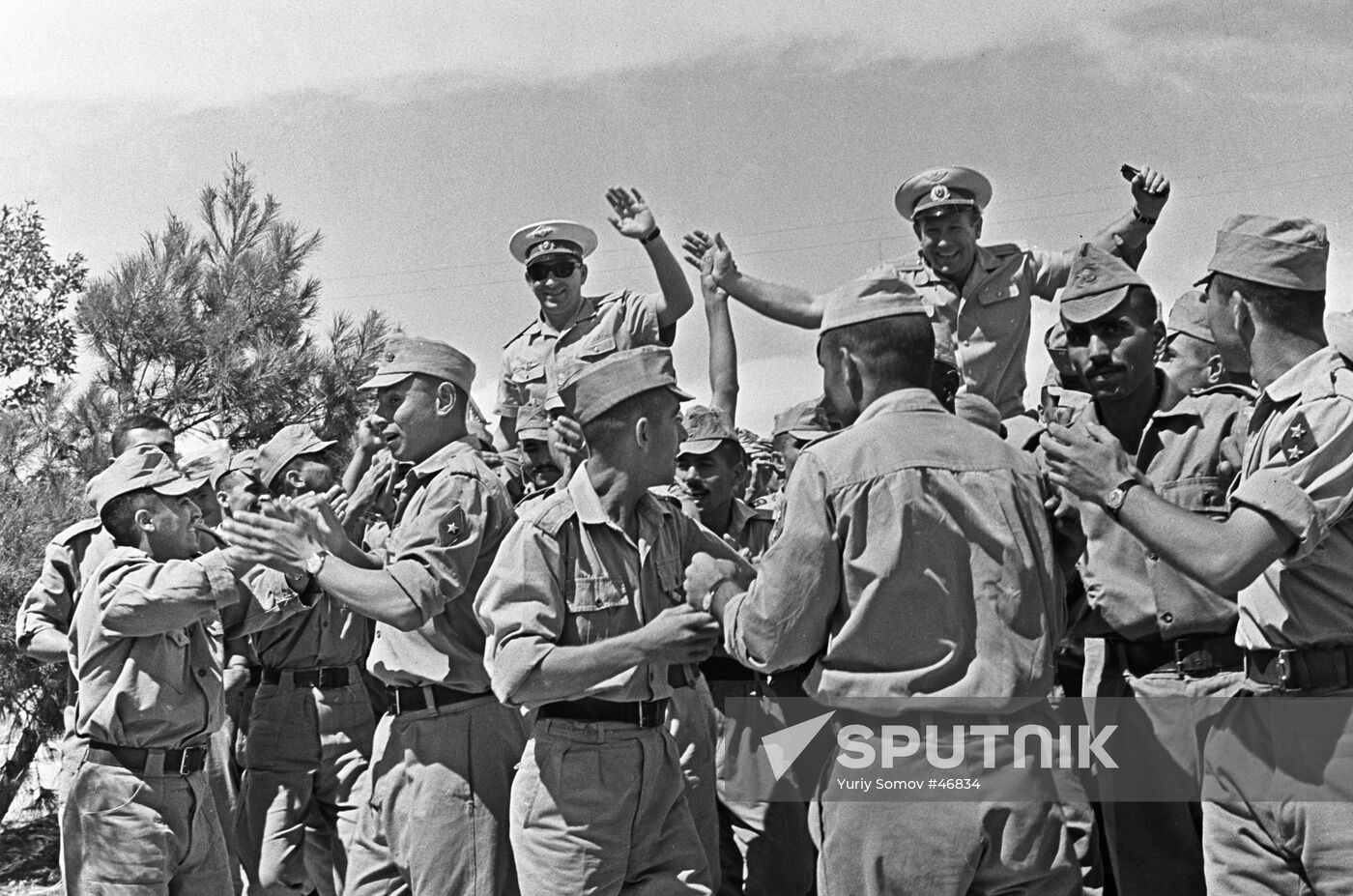 Cosmonauts Pavel Belyayev and Alexei Leonov visit Syria