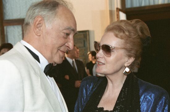 VYACHESLAV TIKHONOV ELINA BYSTRITSKAYA KINOTAVR FESTIVAL