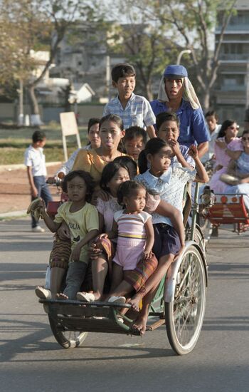 FAMILY RICKSHAW DRIVE
