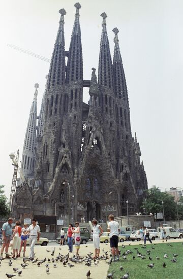BARCELONA CATHEDRAL SAGRADA FAMILIA