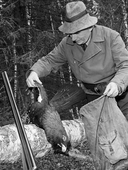 HUNTER TROPHY