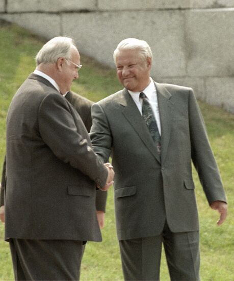YELTSIN KOHL