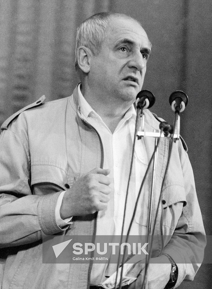 STAGE DIRECTOR MARK ZAKHAROV
