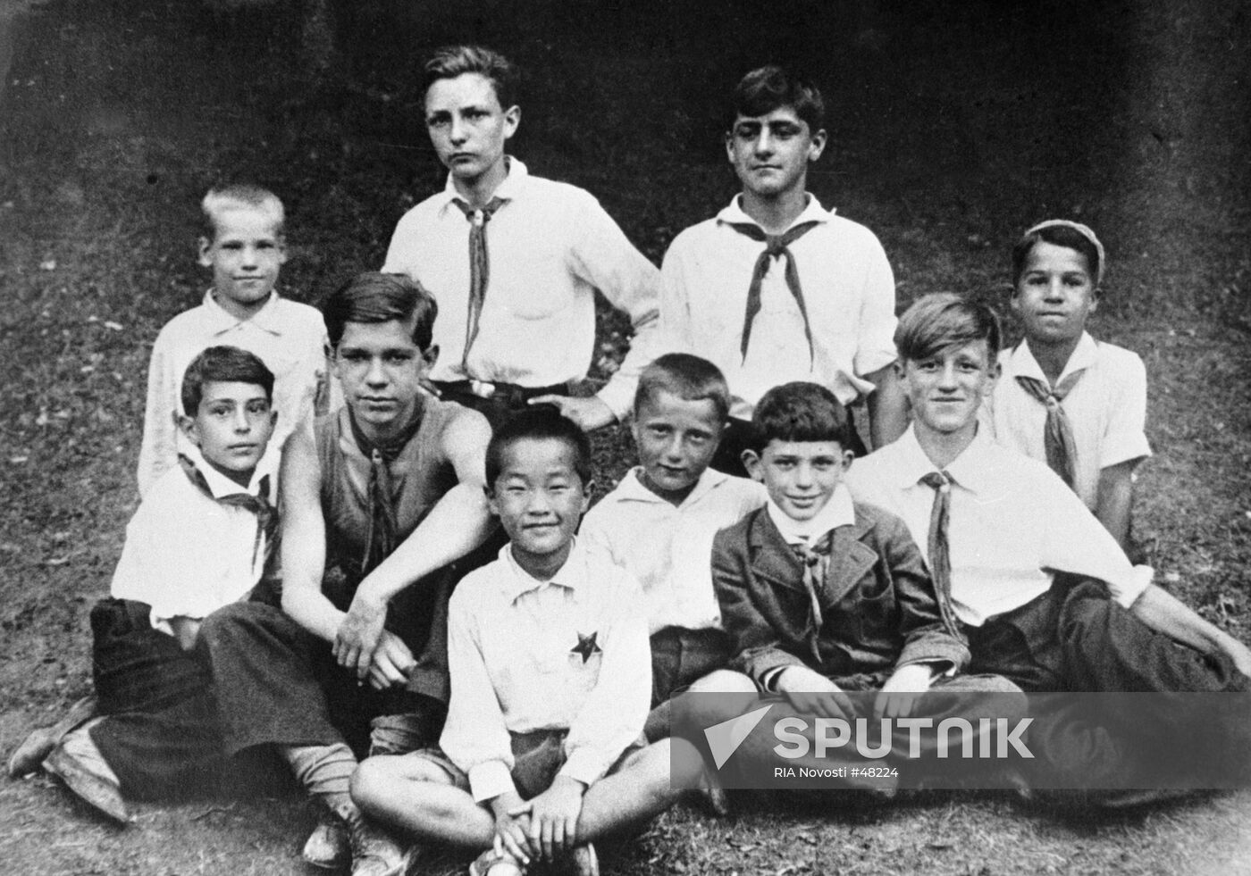 YOUNG PIONEER CAMP CHILDREN REVOLUTIONARIES