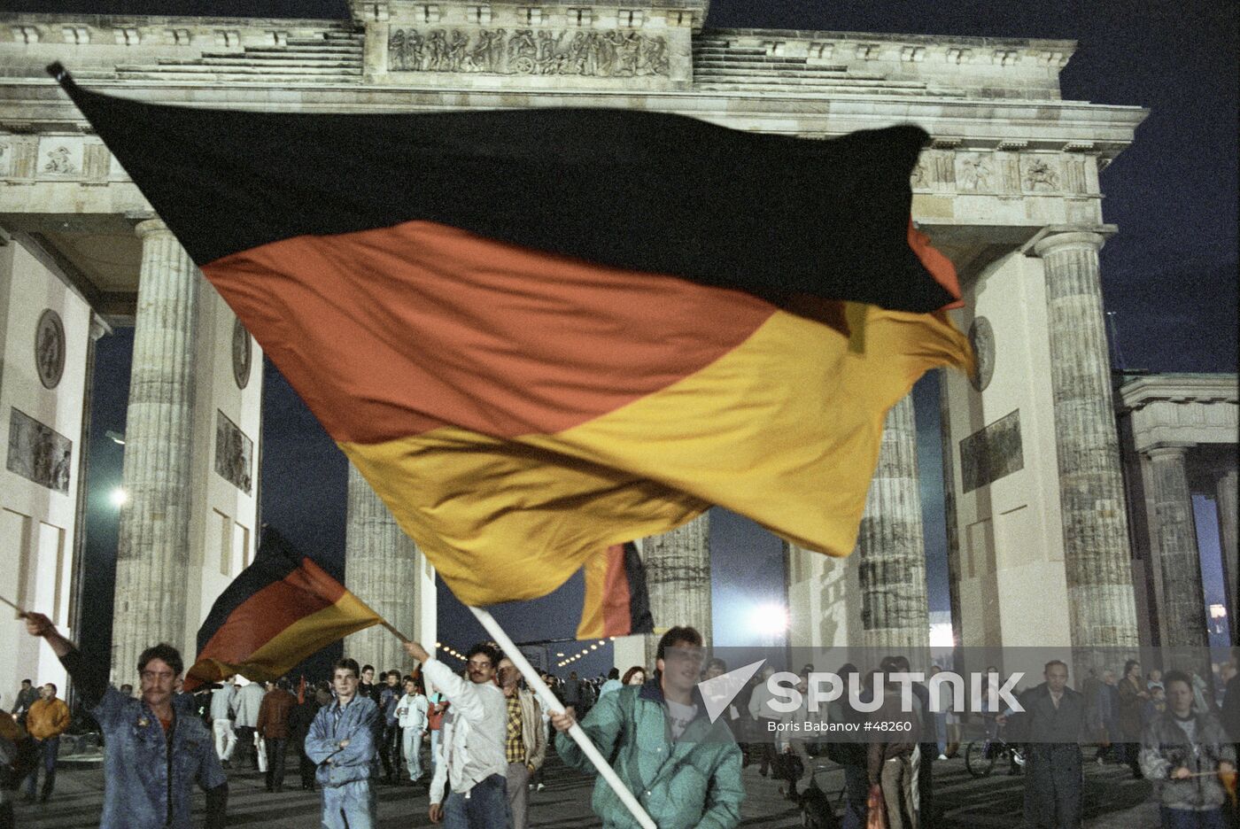 BERLIN FLAG UNIFICATION HOLIDAY