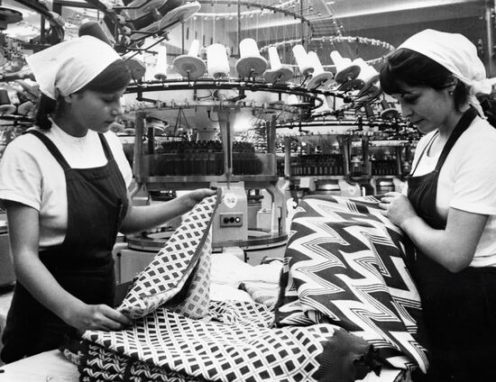 KNITTED GOODS FACTORY