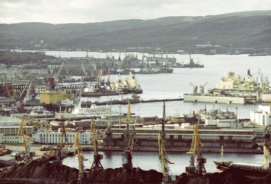 MURMANSK PORT 