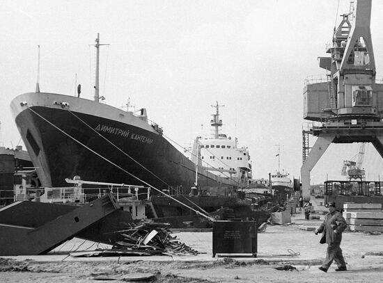 BERTH IZMAIL SHIPYARD