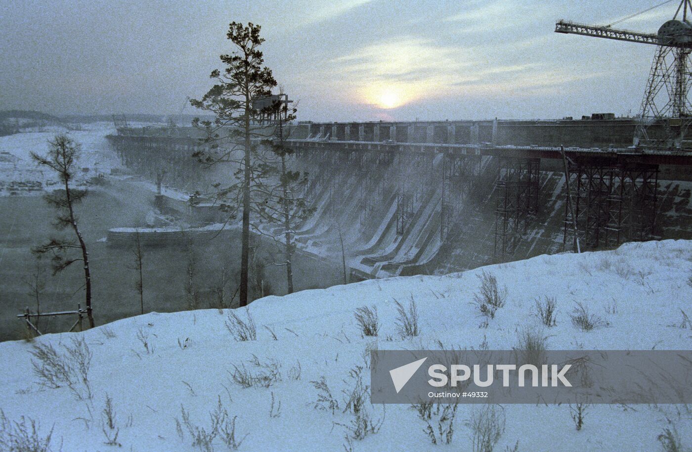 UST-ILIMSK HYDROPOWER STATION
