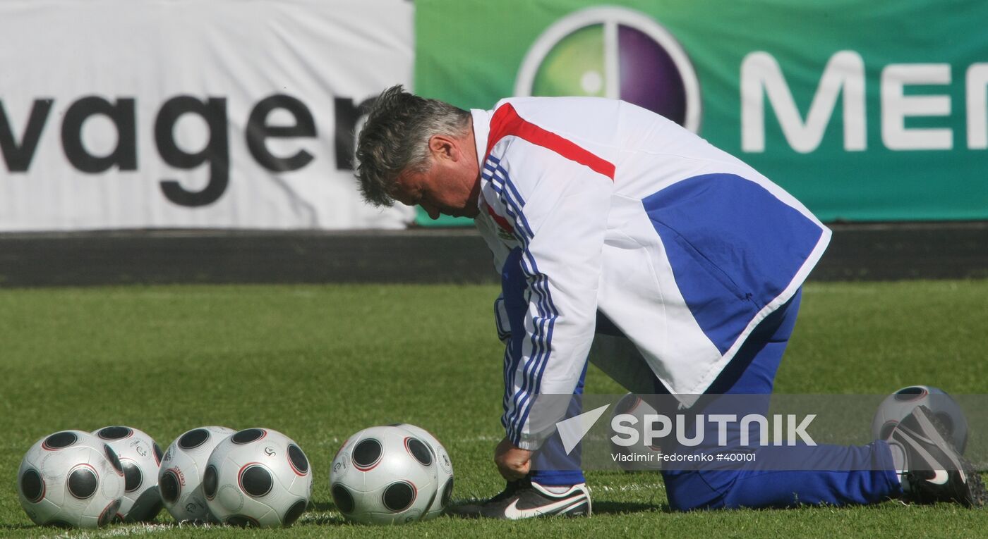 Russian national football team holds open training session